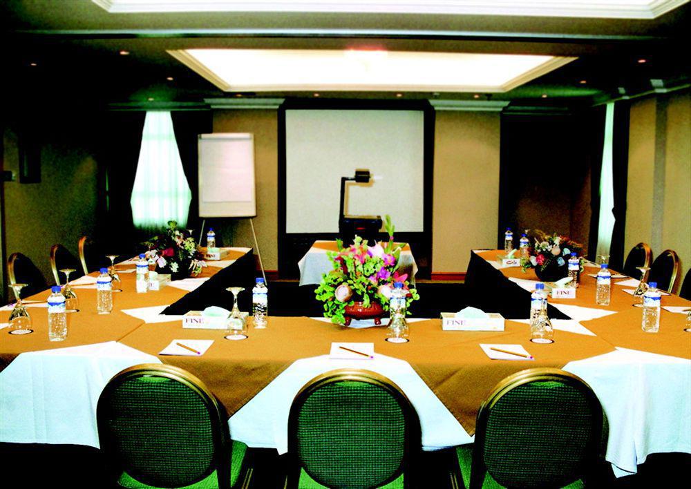 Sea View Hotel Dubai Exterior photo
